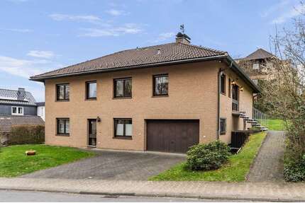 Haus zum Kaufen in Wenden 439.000,00 € 200 m²