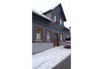 Haus zum Kaufen in Lauscha 28.000,00 € 140 m²