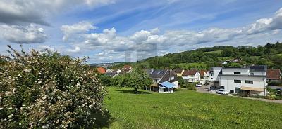 GRUNDSTÜCK MIT WEITBLICK IN RUHIGER WOHNLAGE - Albershausen