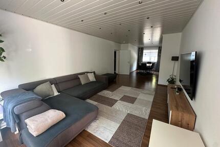 Helle renovierte 4-Zimmer-Wohnung in Offenbach zu Vermieten - Offenbach am Main