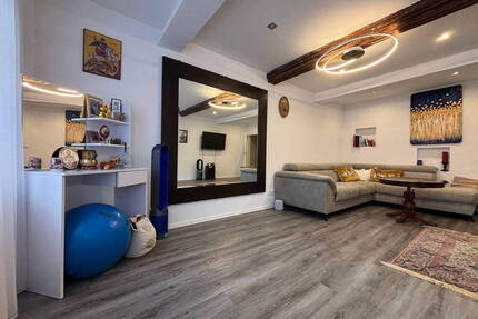 Attraktives Haus mit 2 Wohneinheiten, Innenhof in Zörbig Zentrum