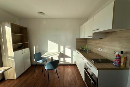 Möblierte 1-Zimmer-Wohnung für StudentenPraktikantenAzubis - Ingolstadt Nordost