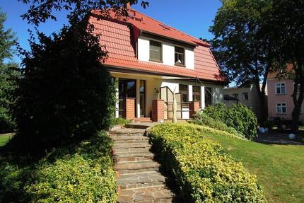 Einfamilienhaus,Villa,mit Praxis,-Büroräumen o. Einliegerwohnung - Perleberg