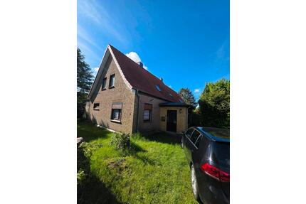 Haus zum Verkauf - 270.000,00&nbsp;EUR Kaufpreis, ca.&nbsp; 172,00&nbsp;m&sup2; in Bassum (PLZ: 27211)