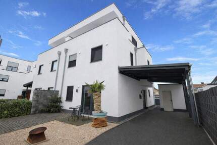 Hochwertige Doppelhaushälfte mit kompletter Ausstattung und Inventar in Sinzig