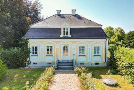 Haus zum Kaufen in Künzing 495.000,00 € 291 m²