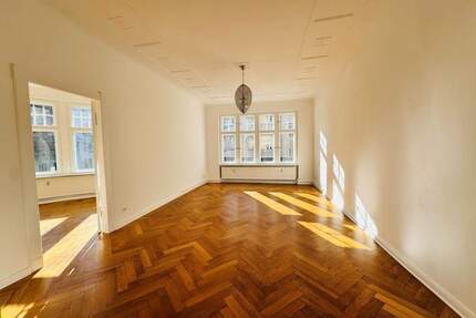 Stilvolle Stuckaltbauwohnung nahe Lietzensee - viel Licht, beeindruckende Raumhöhe, BEZUGSFREI! - Berlin Charlottenburg