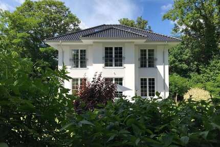 Haus zum Kaufen in Neumünster 1.098.000,00 € 220 m²