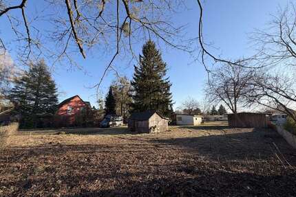 Grundstück zu verkaufen in Brieselang 594.000,00 € 1597 m²