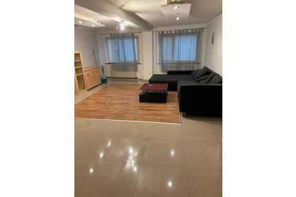 Große 2 Zimmer Wohnung mit Ebk - 600,00&nbsp;EUR Kaltmiete, ca.&nbsp; 70,00&nbsp;m&sup2; in Weiler bei Bingen (PLZ: 55413)