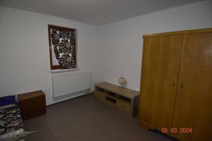 WG Zimmer ca. 15 m² besonders für Fernfahrer geeignet!!! - Scheinfeld Oberlaimbach