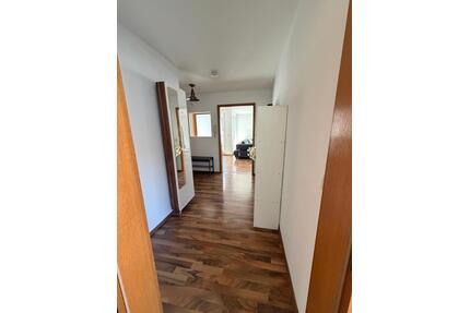 Möblierte 2,5-Zimmer-Wohnung - 1.470,00&nbsp;EUR Kaltmiete, ca.&nbsp; 74,00&nbsp;m&sup2; in Freiberg am Neckar (PLZ: 71691)