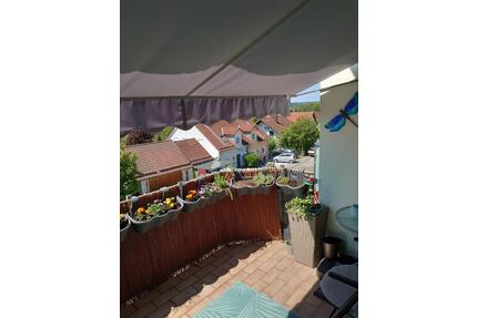 3ZKB (mit Fenster) ruhige Lage, SP, Balkon - Rottenburg an der Laaber