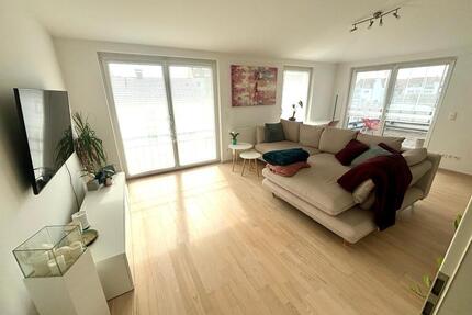 Möblierte Penthouse- Dachgeschosswohnung in Top-Lage Deggendorf –