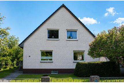Großzügiges Einfamilienhaus mit Vollkeller und Doppelgarage - Klein Wesenberg