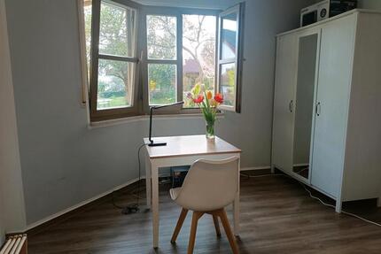 WG Möbliertes Zimmer in ruhiger Lage in Röhrmoos (unbefristet)