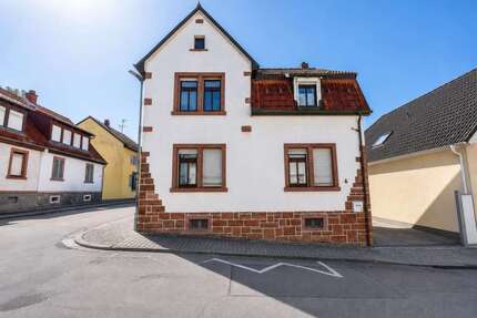 Haus zum Kaufen in Weinheim 727.000,00 € 242.4 m²