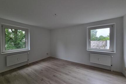 Einziehen und Wohlfühlen ! - 283,00&nbsp;EUR Kaltmiete, ca.&nbsp; 51,54&nbsp;m&sup2; in Burg (PLZ: 39288)