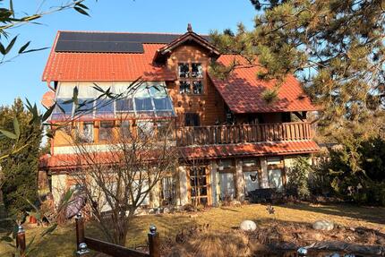 Rarität: 330 qm großes Holzhaus, Solar und Pool, ruhig & zentral - Schulzendorf