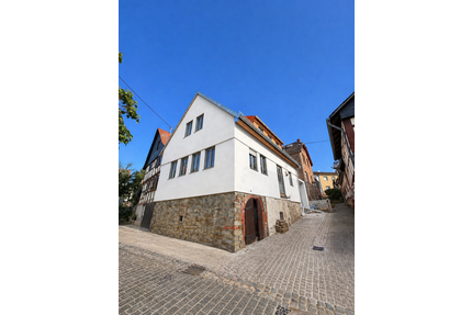 Haus zum Mieten in Hofheim 2.200,00 € 127 m²