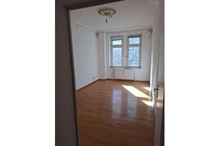 Wohnung zum Kaufen in Düsseldorf 195.000,00 € 65 m²