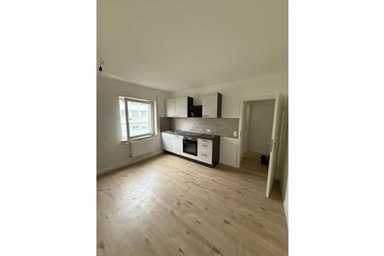 3-Zimmer-Wohnung zu mieten mit Balkon, Keller und Stellplatz - Ludwigshafen am Rhein
