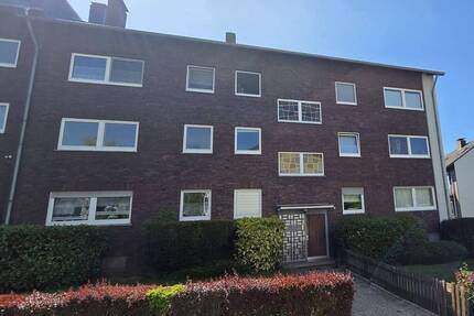 TOP!!! RENOVIERTE + GEMÜTLICHE 2 ZIMMER WOHNUNG mit BALKON in GELSENKIRCHEN - BUER!!!