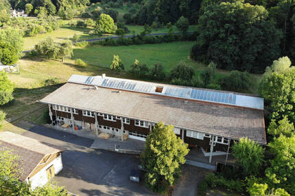 Vielseitig nutzbar: exklusives Gewerbeanwesen bei Wertheim