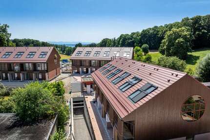 Haus zum Mieten in Berg 3.830,00 € 146 m²