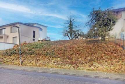 Grundstück zu verkaufen in Lobbach 135.000,00 € 702 m²