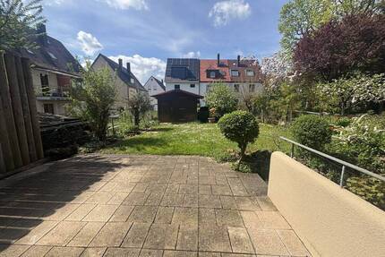 Großzügige Doppelhaushälfte mit Garten, Ruhe und viel Raum für die Familie - Stuttgart Luginsland