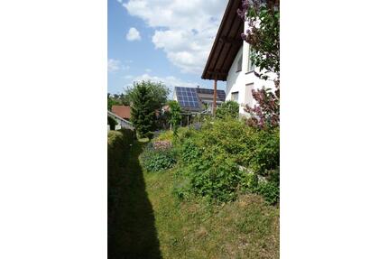 Modernisiertes Zweifamilienhaus mit neuem Anbau - Emmingen-Liptingen