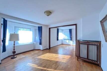 Haus zum Kaufen in Duisburg 690.000,00 € 186 m²