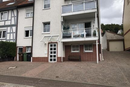 2 Zimmer DG Wohnung - 550,00&nbsp;EUR Kaltmiete, ca.&nbsp; 50,00&nbsp;m&sup2; in Schauenburg (PLZ: 34270)