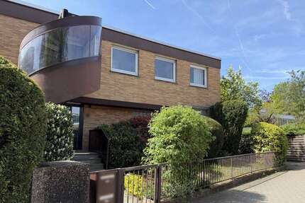 Haus zum Kaufen in Frankfurt am Main 749.000,00 € 254 m²