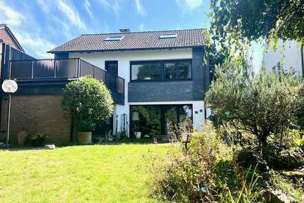 Haus zum Kaufen in Langenfeld 670.000,00 € 145 m²