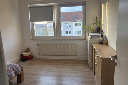 3 Zimmerwohnung mit Balkon & Einbauküche in Deutzen – 60 m² - Neukieritzsch