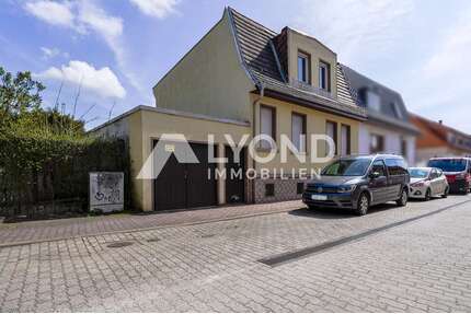 Haus zum Kaufen in Calbe 85.000,00 € 128 m²