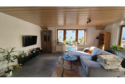 Helle, große 4 Zimmer in Albershausen zur Nachmiete ab 01.06.