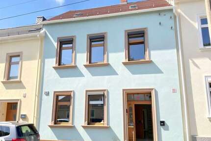 Haus zum Kaufen in Pausa-Mühltroff 68.000,00 € 88.9 m²