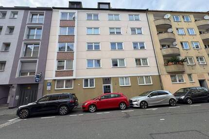 Hochwertig sanierte 3-Zimmer-Wohnung mit Balkon in Nürnberg-Gostenhof – Ihr neues Eigenheim im gepflegten Haus