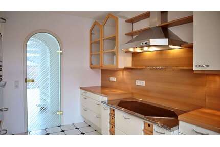 Wohnung zum Mieten in Siegburg 1.390,00 € 160 m²