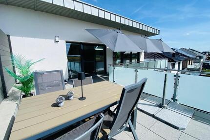 Penthouse mit 3 Zimmern und Dachterrasse in Übach-Palenberg