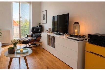 Kernsanierte 3-Zimmer DG-Altbauwohnung im Herzen der List - Hannover Vahrenwald-List