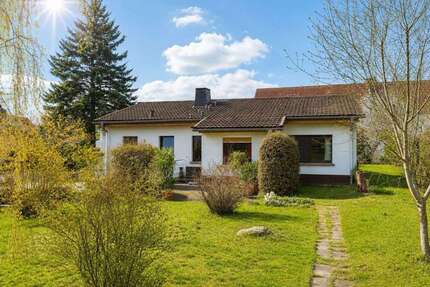 Haus zum Kaufen in Naundorf 140.000,00 € 130 m²
