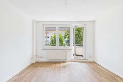 Wohnung zum Mieten in Chemnitz 288,00 € 50.54 m²