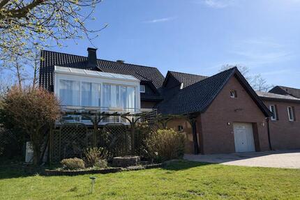 Großes Mehrgenerationenhaus mit riesigem Grundstück in Löhne