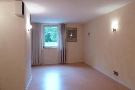 Therapie- Gruppen- Seminarraum - 25,00&nbsp;EUR Kaltmiete, ca.&nbsp; 30,00&nbsp;m&sup2; in Aachen (PLZ: 52072) Aachen-Mitte