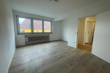 Sanierte 1 Zimmer Wohnung mit Einbauküche in zentraler Lage - Osnabrück