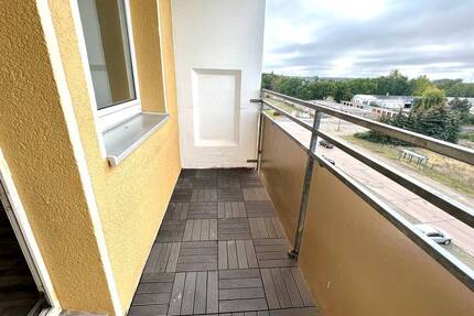 Erstbezug - Hochwertig sanierte 3-Raum-Wohnung mit Balkon - Tangerhütte